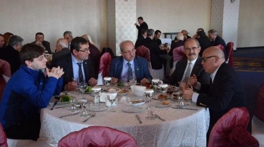 Başkan Albayrak, B&uuml;y&uuml;kerşen İ&ccedil;in Verilen Kahvaltıya Katıldı
