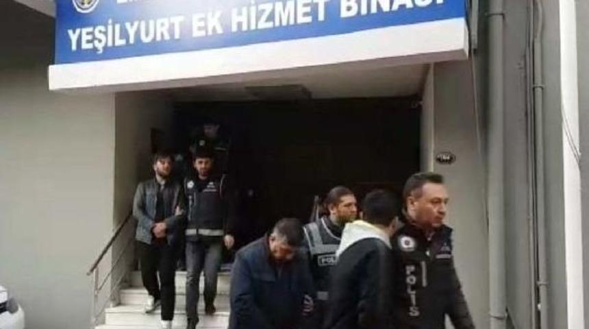 G&ouml;&ccedil;men Ka&ccedil;ak&ccedil;ısı 8 Kişi Tutuklandı