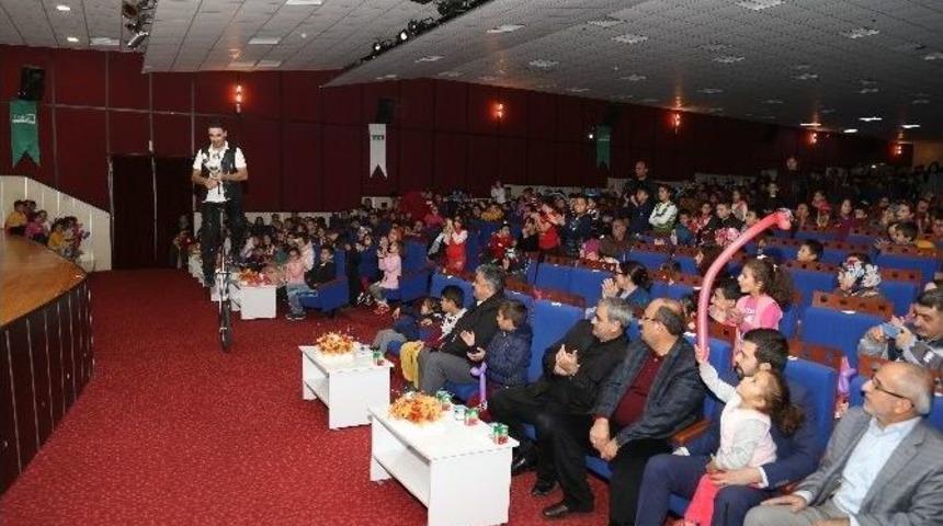 Ereğli&rsquo;de Anatolia Sirki B&uuml;y&uuml;ledi