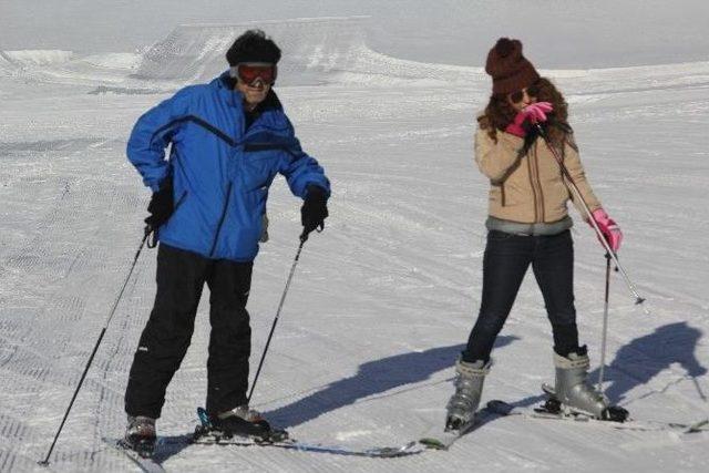 Hakkari Kayak Merkezi Sezona Merhaba Dedi