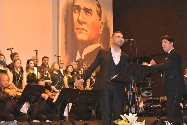 Akhisar Musiki Derneği&rsquo;nden Muhteşem Konser 2
