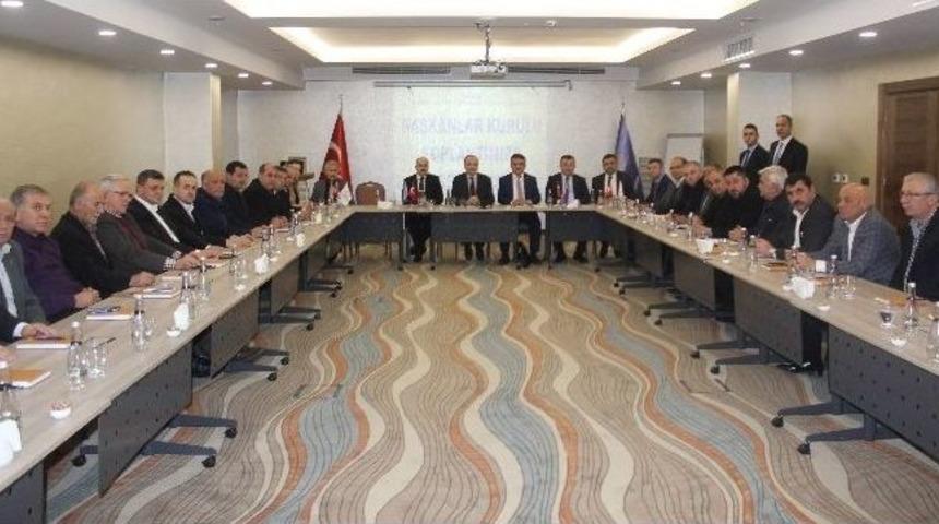 Bakan &Ouml;zl&uuml;: "d&uuml;nyadaki Gelişmeler Bizi Etkiledi"