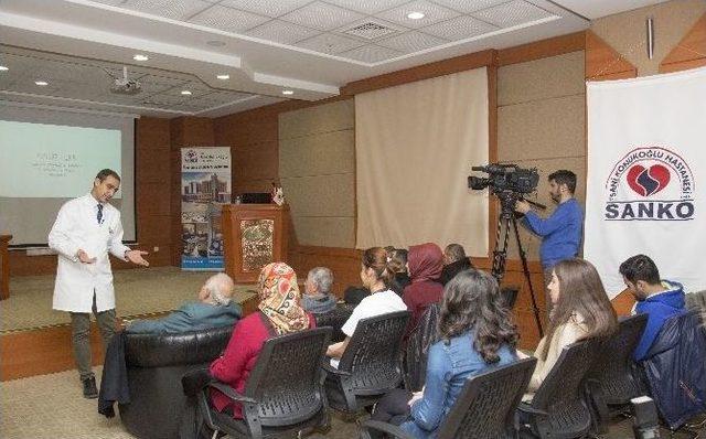 &Ouml;zel Sani Konukoğlu Hastanesinde Sin&uuml;zitler Anlatıldı 1