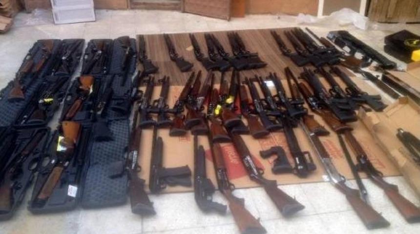 Silah Ka&ccedil;ak&ccedil;ılığı Operasyonuna 13 Tutuklama