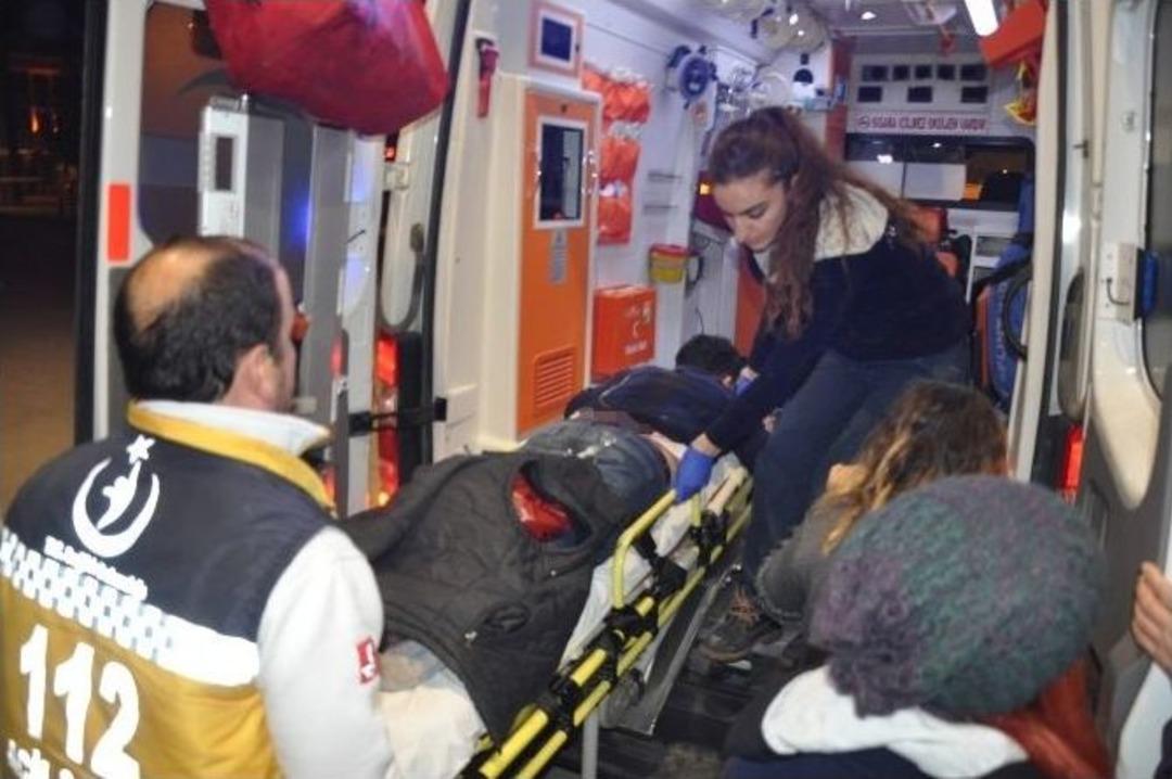 Kuaf&ouml;r D&uuml;kkanına Pompalı Saldırı: 2 Yaralı