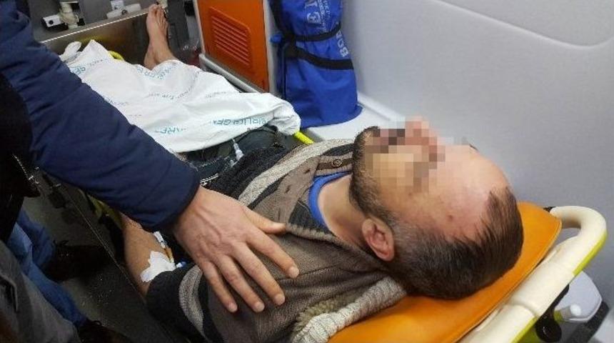 Evinin &Ouml;n&uuml;nde Silahlı Saldırıya Uğrayan Kahveci Yaralandı