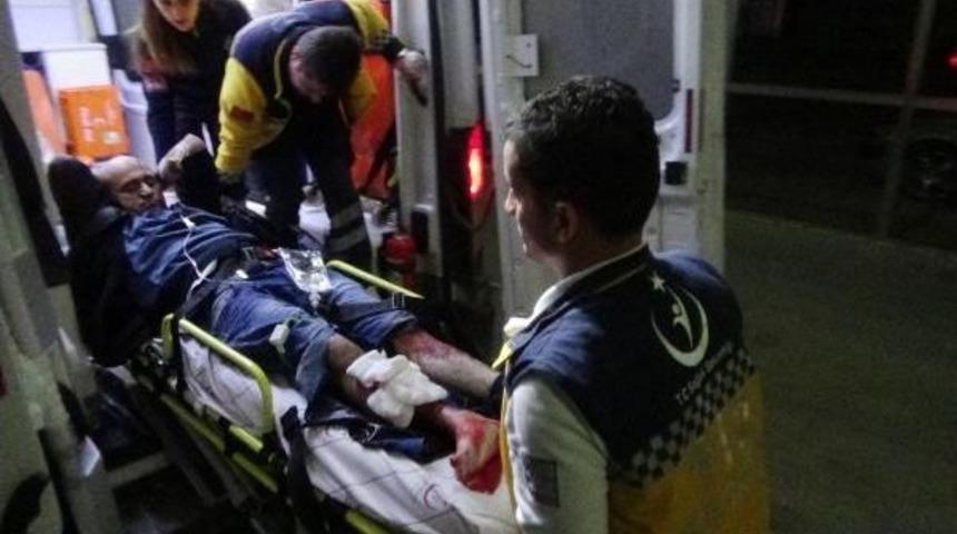 Kardeşlerin Silahlı Ve Bı&ccedil;aklı Kavgası: 2 Yaralı