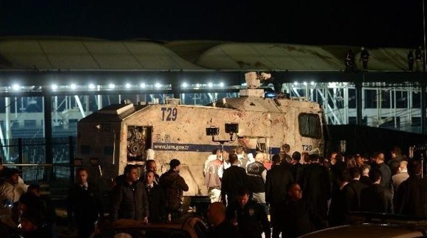 İ&ccedil;işleri Bakanı Soylu Olay Yerinde İncelemelerde Bulunuyor