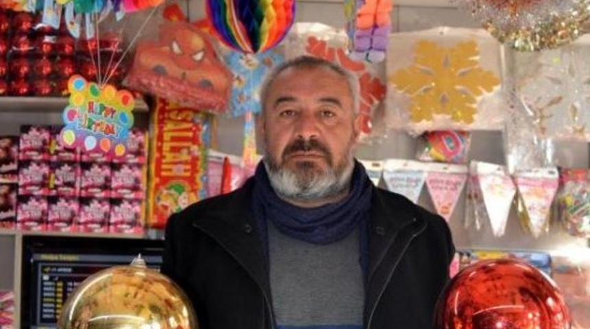 Yılbaşı S&uuml;sleri Raflarda