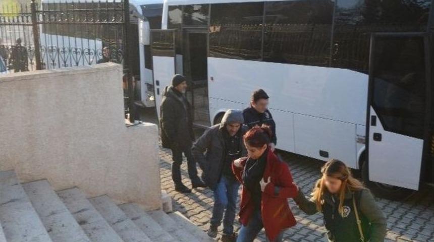 Artuklu Belediye Başkanı Irmak Adliyeye Sevk Edildi