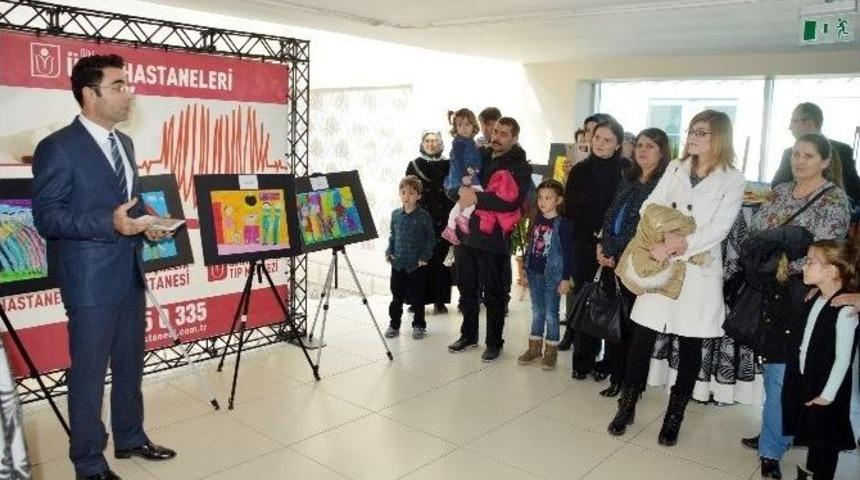 Minik Ressamlar &Ouml;d&uuml;llerini Aldı