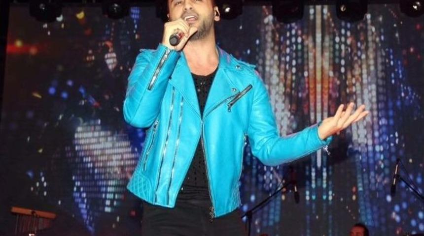 Mersin&rsquo;de Emre Kaya Fırtınası Esti