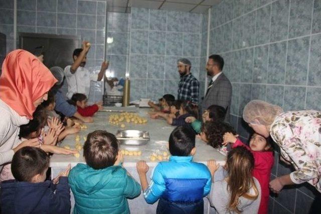 Burhaniyeli Minikler &Uuml;niversitenin Konuğu Oldu 1