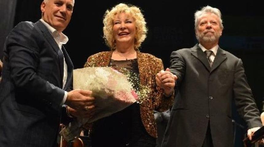 Nil&uuml;fer&rsquo;Deki Piyano Ş&ouml;lenine &lsquo;Milli Yas&rsquo; Iptali