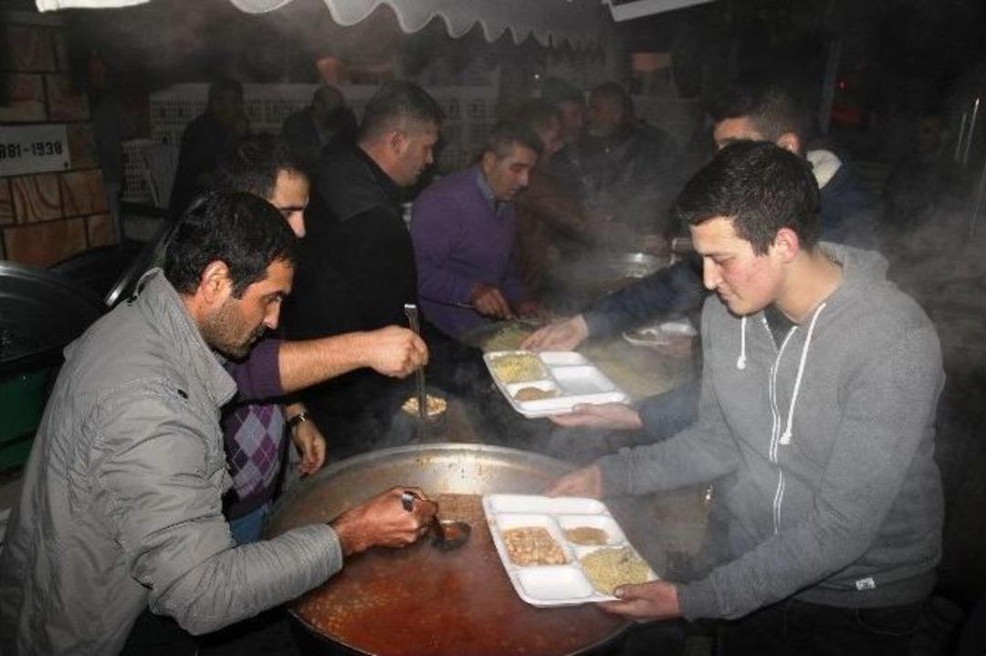 K&ouml;yl&uuml;lerden İmece Usul&uuml; &lsquo;kuru Fasulye Gecesi&rsquo;