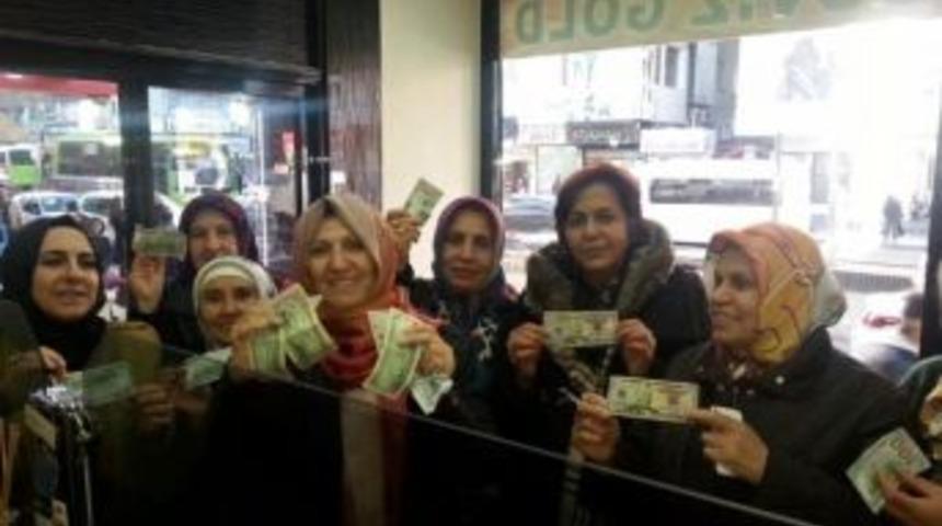 Ak Partili Kadınlardan Tl&rsquo;ye Teşvik