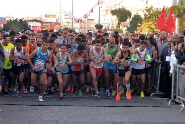 Mersin Maratonu Erkek Ve Kadınlarda Kenya'nın