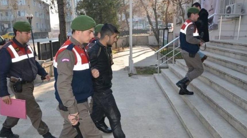 Cinayet Zanlısı Sınırı Ge&ccedil;erken Kıskıvrak Yakalandı