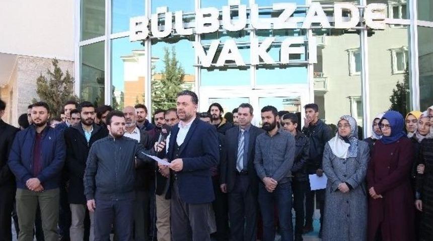 Ter&ouml;r, 3 Dilde Lanetlendi