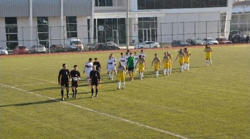 Futbolculardan İlgin&ccedil; Protesto