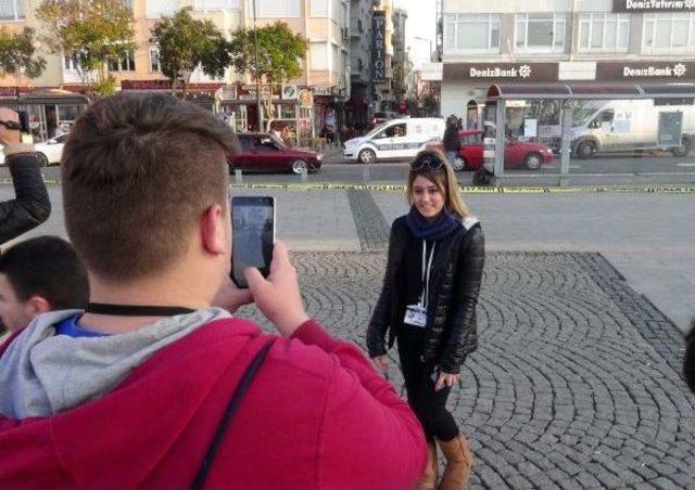 Çanakkale'de Şüpheli Çanta Ile Hatıra Fotoğrafı Çektirdiler