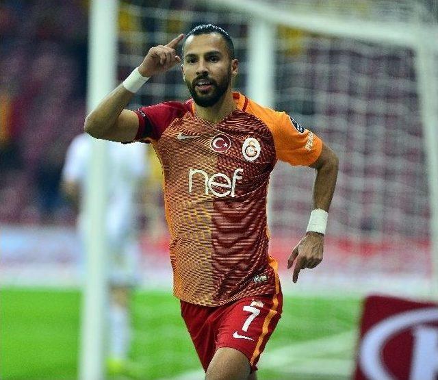 Yasin Öztekin, Gol Sevincini Polislerle Yaşadı