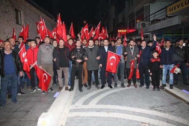 Balıkesir'de Cami Çıkışında Teröre Tepki