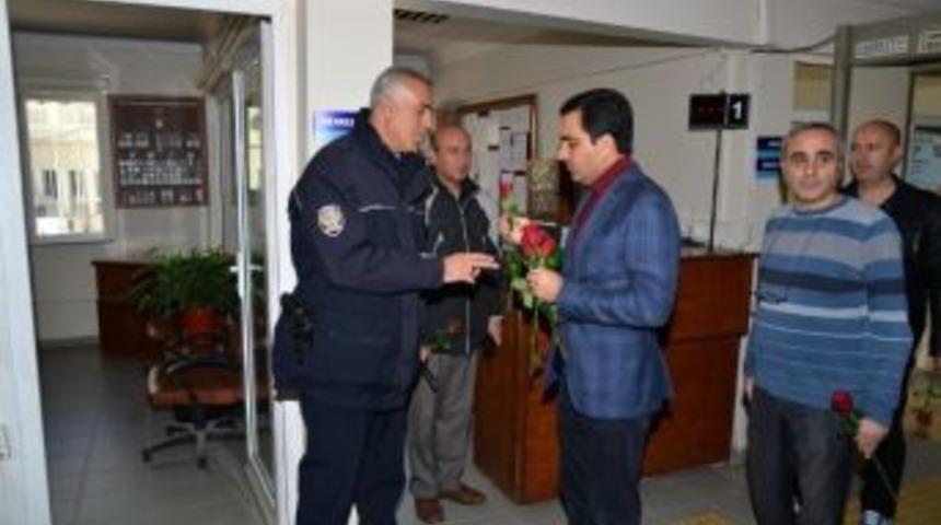 Belediye Başkanı Yaşar Bah&ccedil;eci: &ldquo;polisimizin Daima Yanındayız&rdquo;