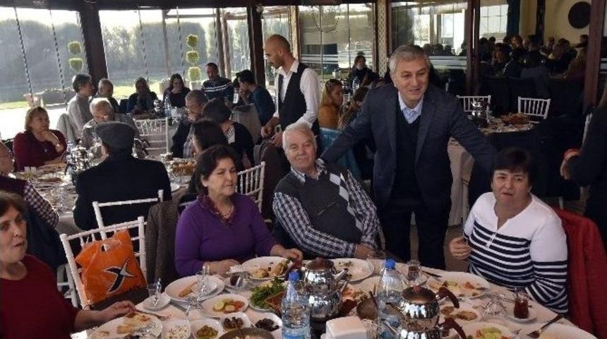 Boz&uuml;y&uuml;kl&uuml;lerden İlk Buluşma