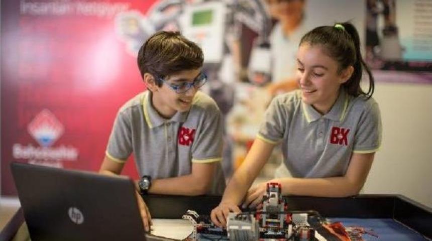 Bah&ccedil;eşehir Okulları Genel M&uuml;d&uuml;r Yardımcısı Dr. &Ouml;zge Aslan Pısa&rsquo;Da Başarılı Olmanın Anahtarını Anlattı