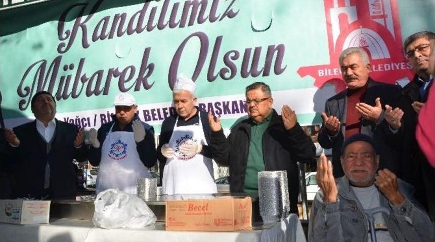 Bilecik Belediyesinden Helva İkramı