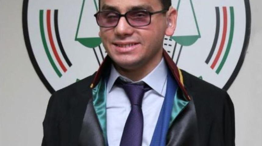 G&ouml;rme Ve Işitme Engelli Celil Avukat Oldu