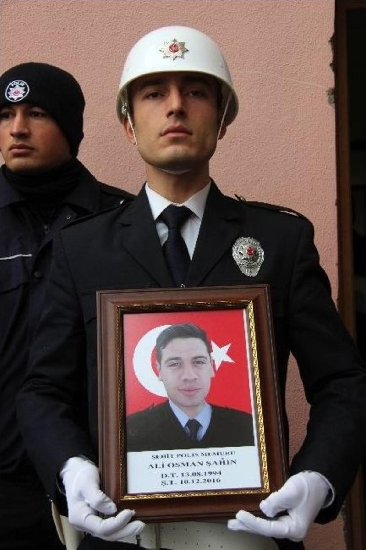 Şehit Polis Ali Osman Şahin&rsquo;in Cenazesi Kilis&rsquo;e Getirildi
