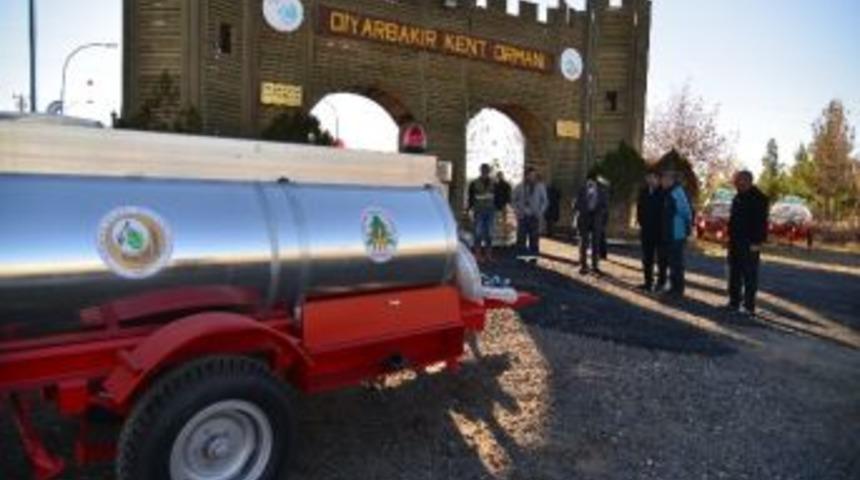 Orman İşletme M&uuml;d&uuml;rl&uuml;ğ&uuml; B&uuml;y&uuml;kşehir&rsquo;e 4 Su Tankeri Hibe Etti
