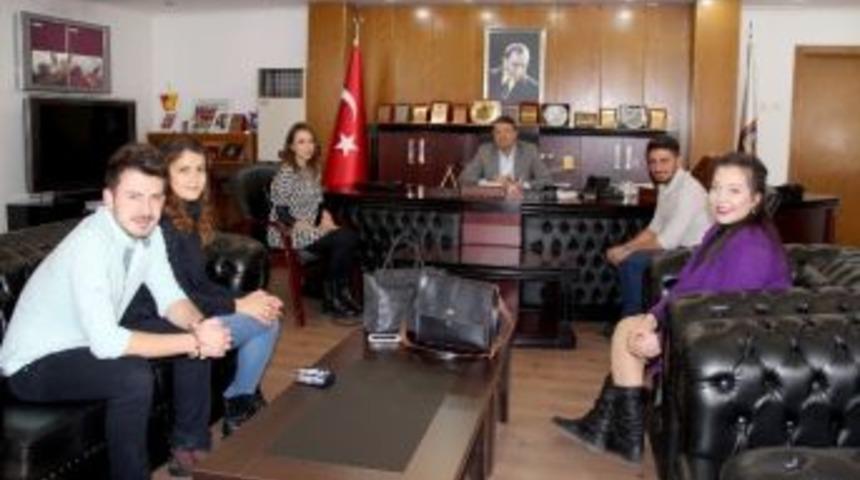 Başkan Turgut: "&ouml;ğrencilerimizin Sorunları Bizim Sorunlarımızdır"