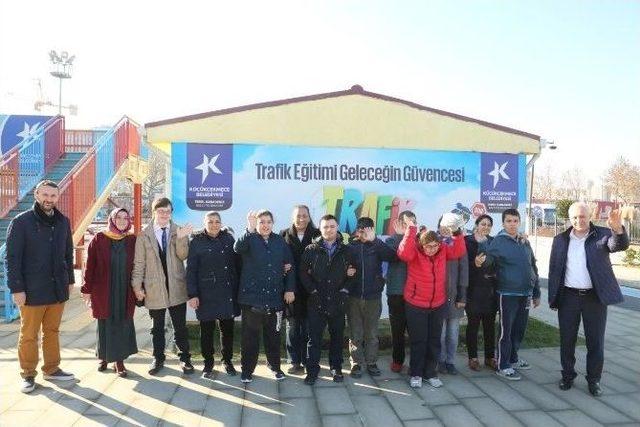 &Ouml;zel &Ccedil;ocuklara, Trafik Parkı&rsquo;nda Eğitim 3
