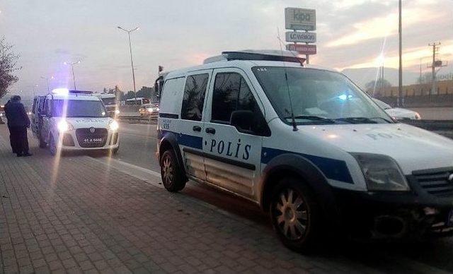 Polis Aracı Yaya Kadına Çarptı