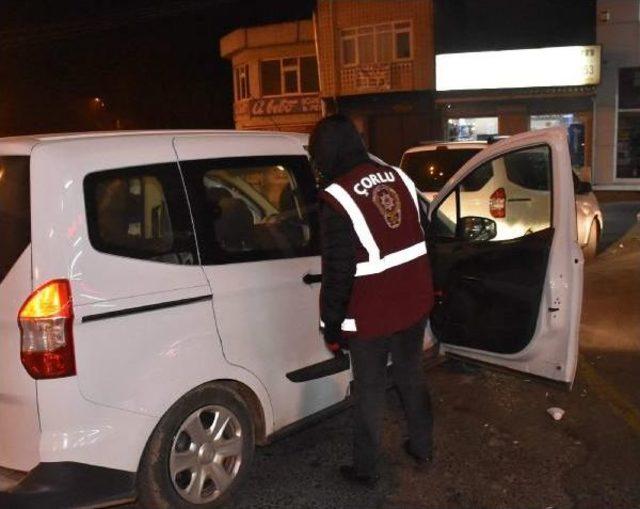 Edirne'de Asayiş Uygulamasında Satır Ve Tabanca Bulundu