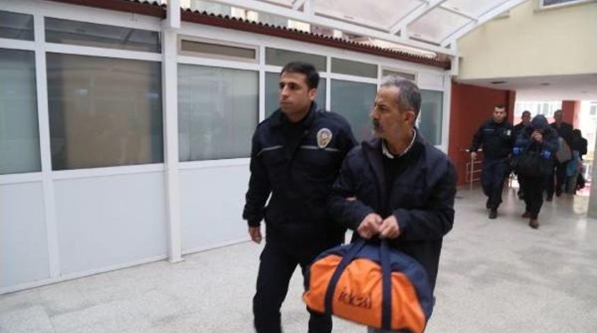 Fet&ouml; Ş&uuml;phelisi 3 Polis Ve 7 &Ouml;ğretmen Adliyeye Sevk Edildi