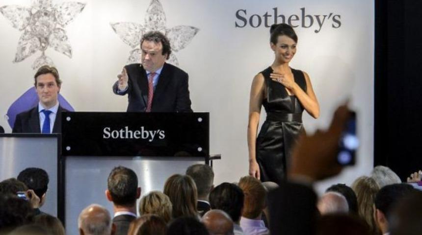 'Pembe yıldız'a 83 milyon dolar