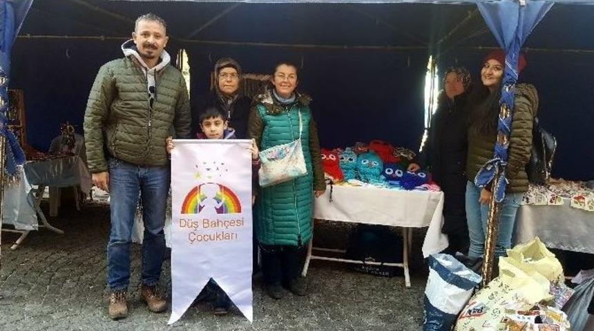 D&uuml;ş Bah&ccedil;esi &Ccedil;ocukları Topluluğundan &Ouml;rnek Davranış