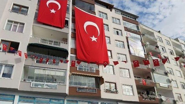 Terör Kurbanı Berkay Akbaş Son Yolculuğuna Uğurlanıyor