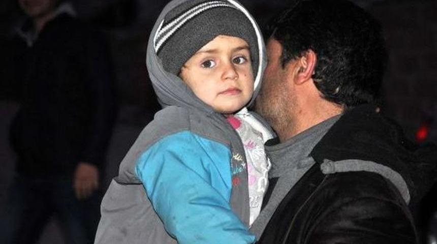 Ayvacık'ta 15 M&uuml;lteci Yakalandı