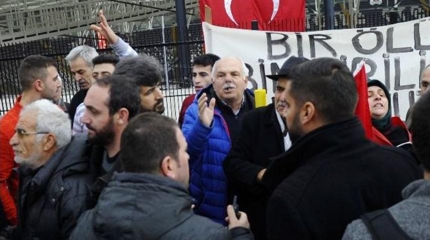 Patlama Yerine &Ccedil;elenk Bırakan Konsoloslara Tepki