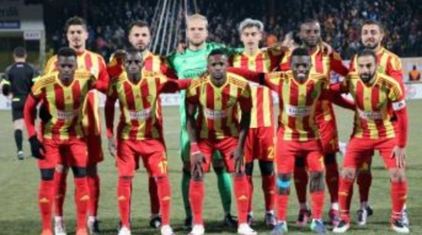 Evkur Yeni Malatyaspor 8 Hafta Sonra Liderliği Kaybetti