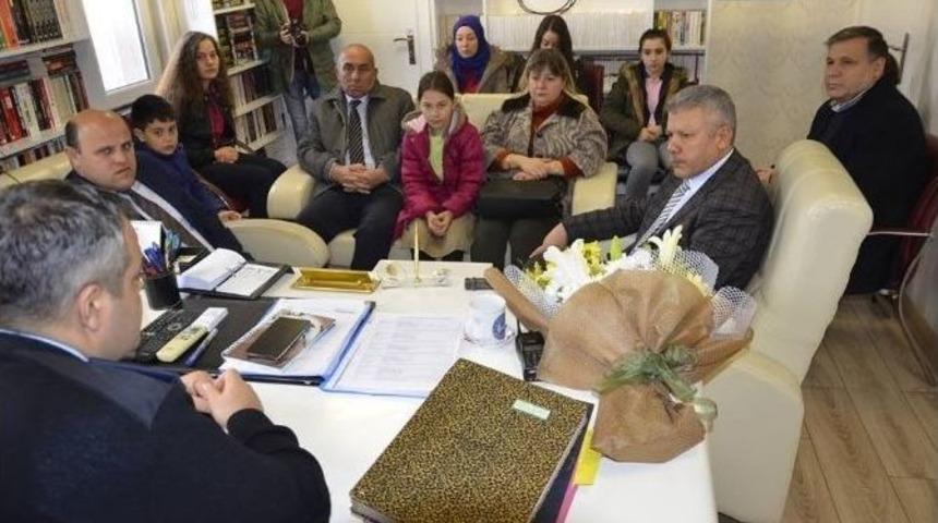 &Ouml;ğretmen Ve &Ouml;ğrencilerden Anlamlı Ziyaret