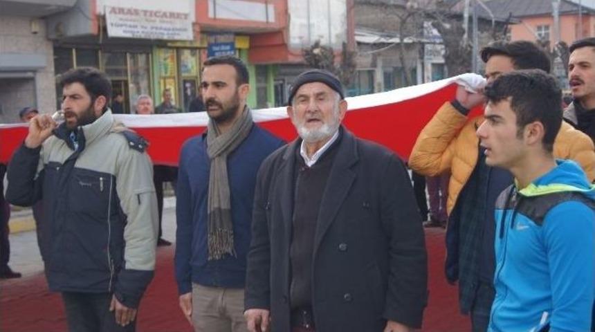 Kağızman Şehitler İ&ccedil;in Y&uuml;r&uuml;d&uuml;