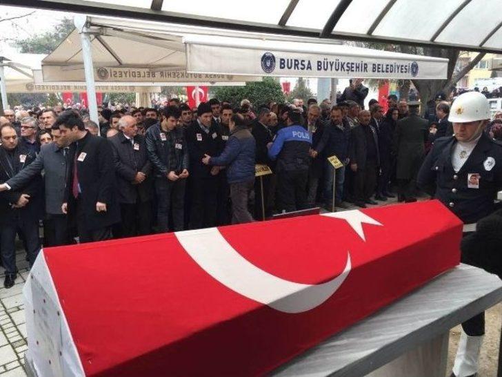 İkizini Gözyaşlarıyla Uğurladı G1