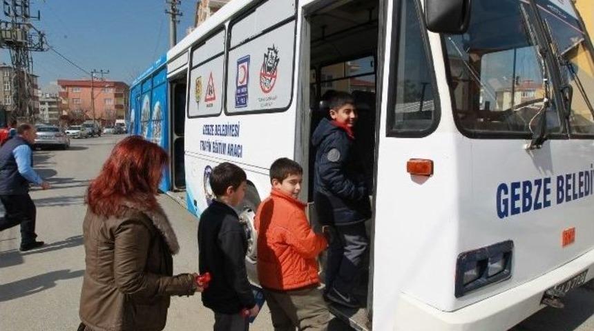 Trafik Okulunda Eğitimler S&uuml;r&uuml;yor