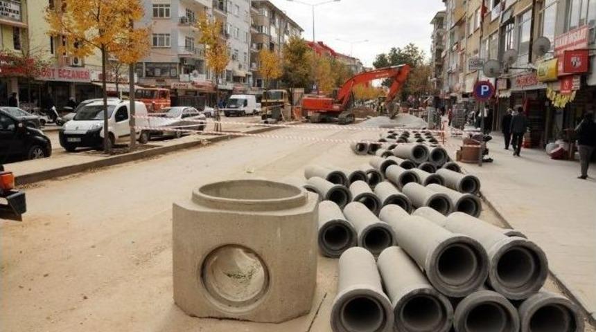 2016 Yılında Belediye 13 Bin 041 Metre Kanalizasyon Hattı D&ouml;şedi